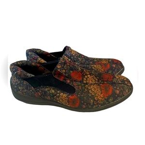 Beacon Comfort Well Navy Floral Slip-On Shoes 9 | Cushioned Footbed | Casual Chi
